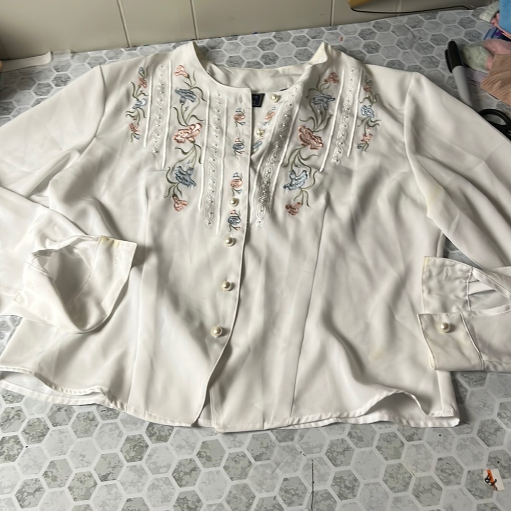 Vintage Laura Scott Sz 12 White Button Up Embroidered Blouse